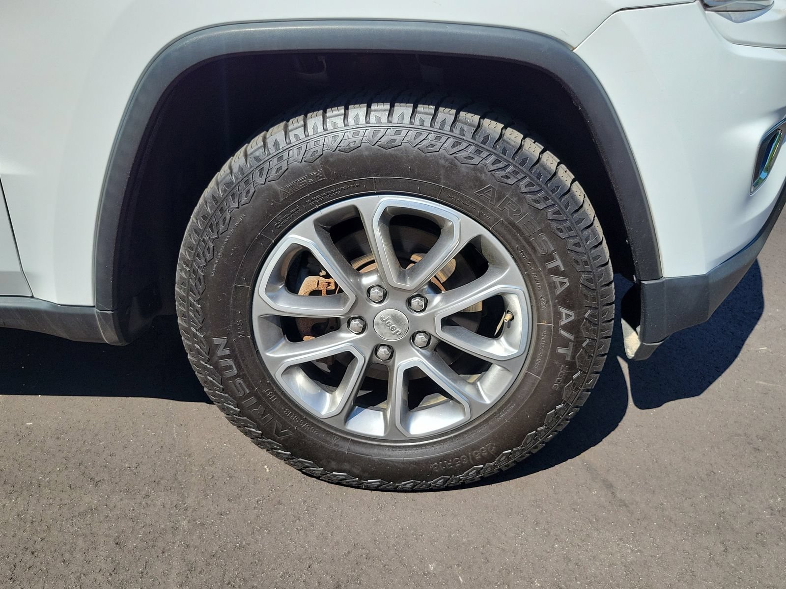 Used 2014 Jeep Grand Cherokee Limited AWD/4WD image 6