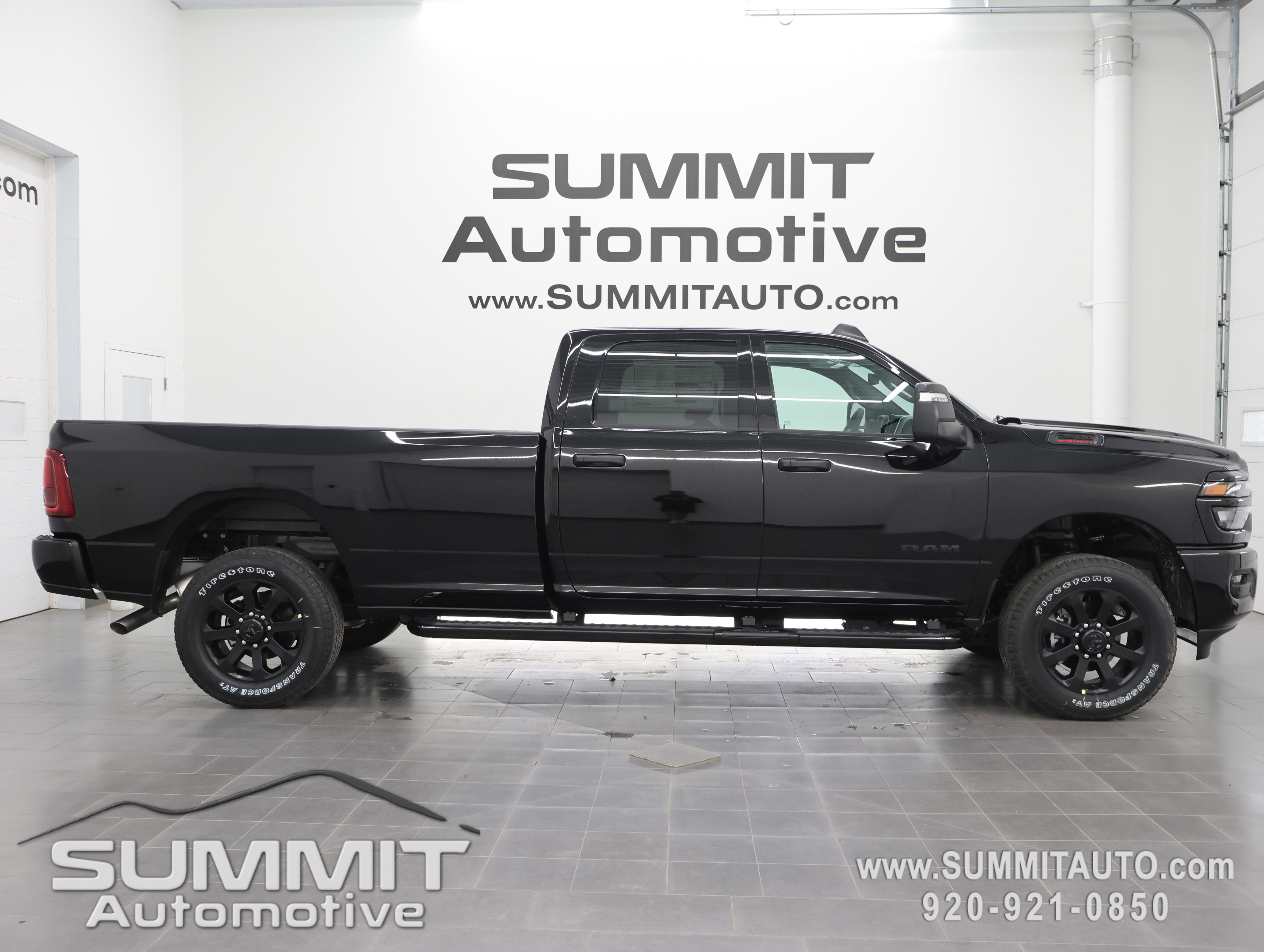 New 2026 RAM 2500 Big Horn AWD/4WD image 1
