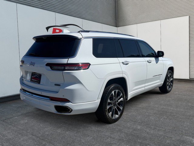 Used 2021 Jeep Grand Cherokee L Overland w/ Advanced Protech Group III AWD/4WD image 13