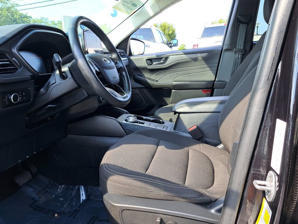 Certified 2024 Ford Escape Active AWD/4WD image 15
