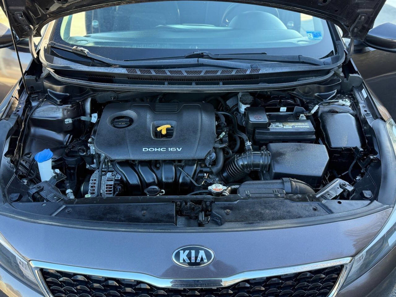 Used 2018 Kia Forte LX image 9