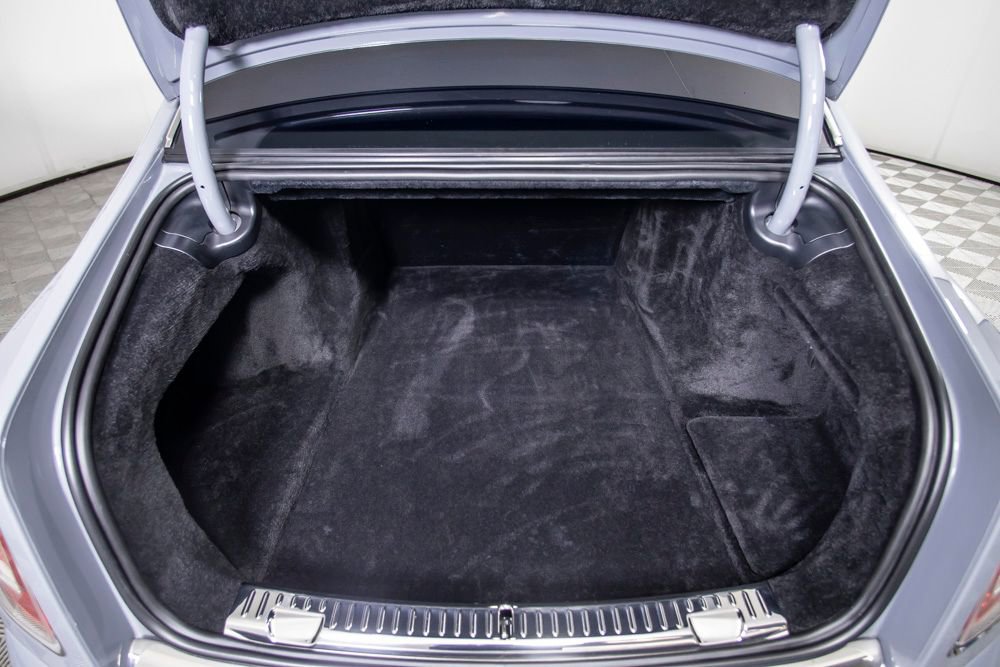 Used 2018 Rolls-Royce Phantom Sedan image 10