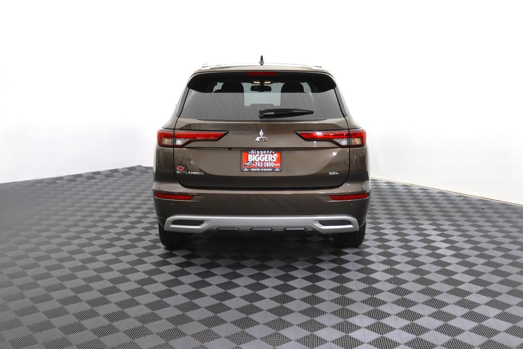 Used 2024 Mitsubishi Outlander SEL FWD image 7