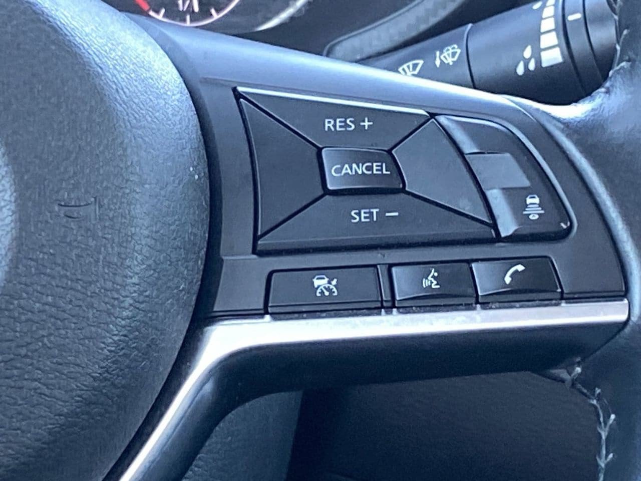 Certified 2023 Nissan Sentra SV FWD image 26