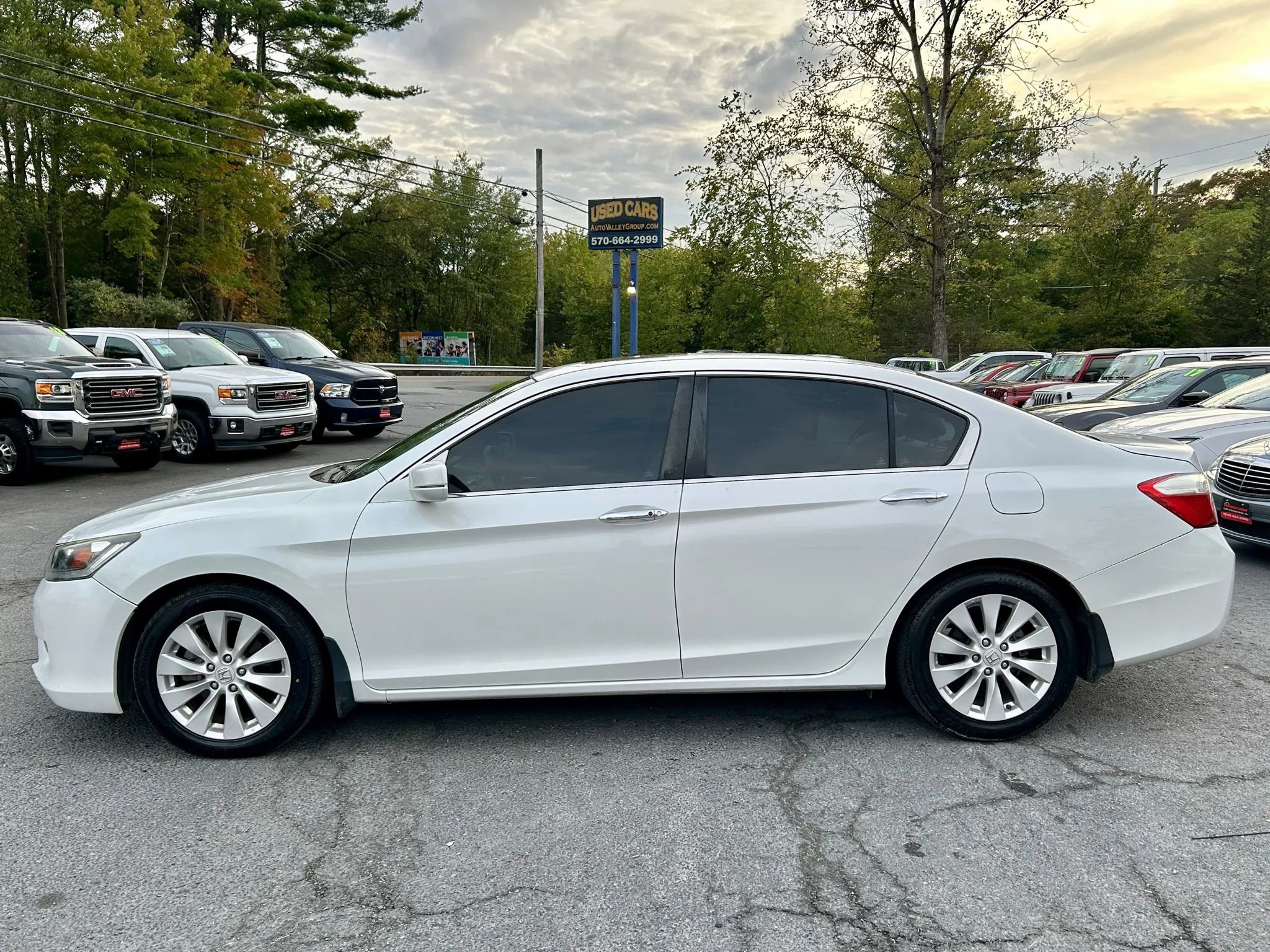Used 2015 Honda Accord EX image 5