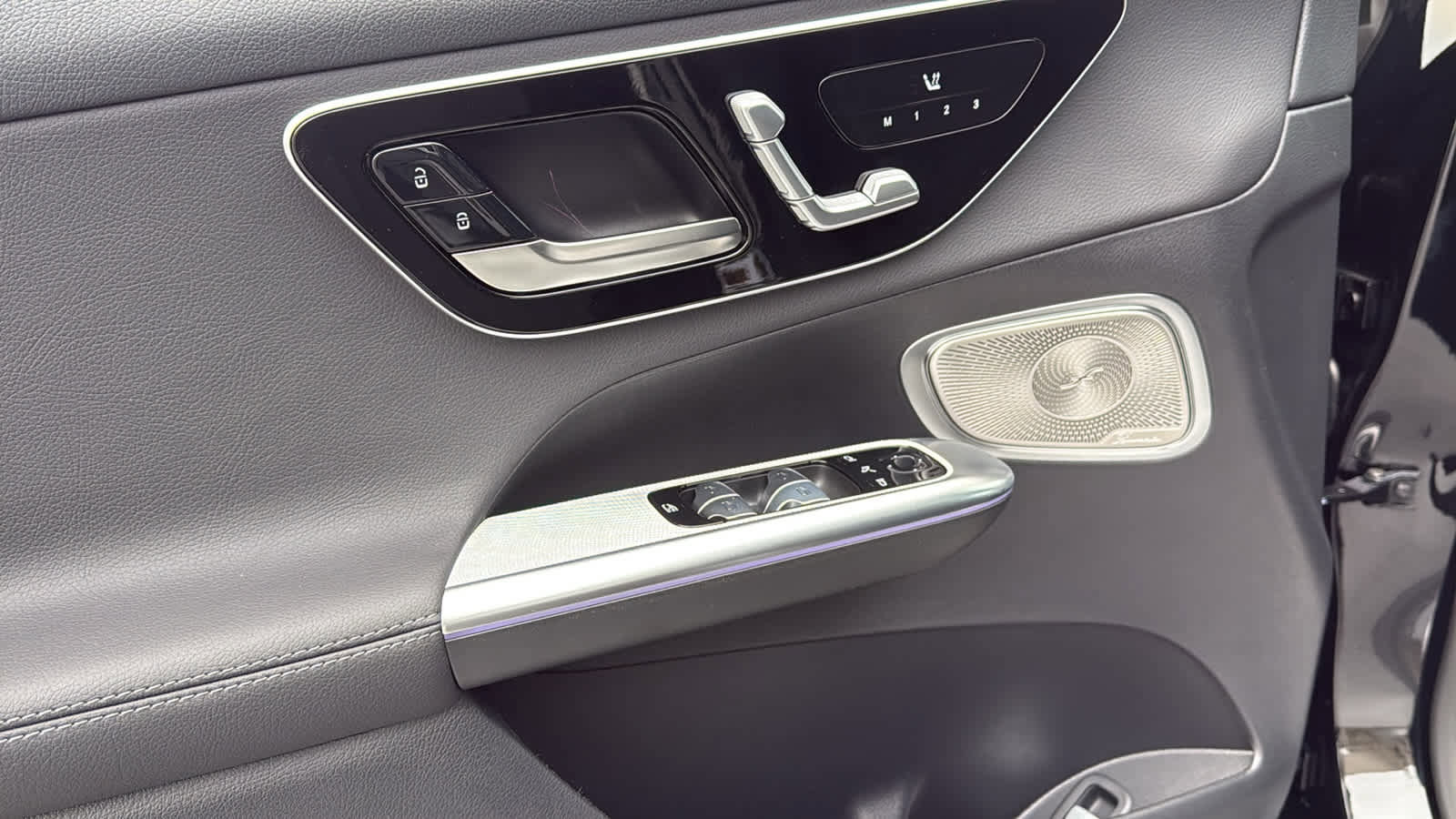 New 2026 Mercedes-Benz GLC 300 4MATIC image 16