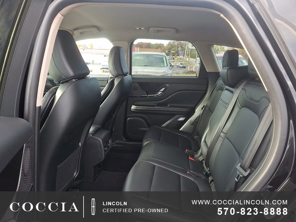 Used 2024 Lincoln Corsair AWD image 10