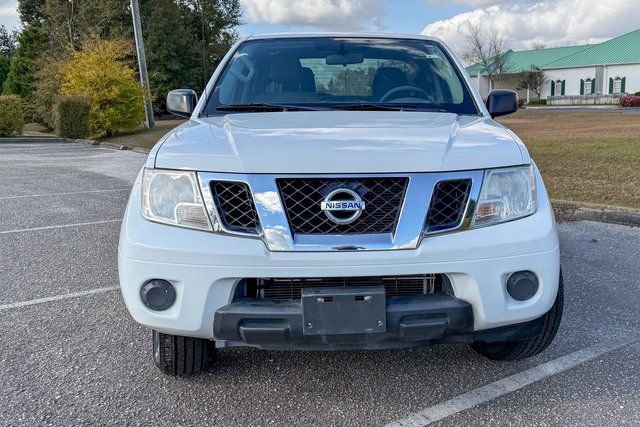Used 2019 Nissan Frontier SV image 10