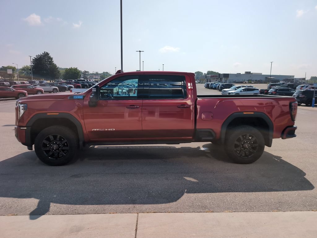 Used 2025 GMC Sierra 2500 AT4 w/ AT4 Premium Plus Package AWD/4WD image 5