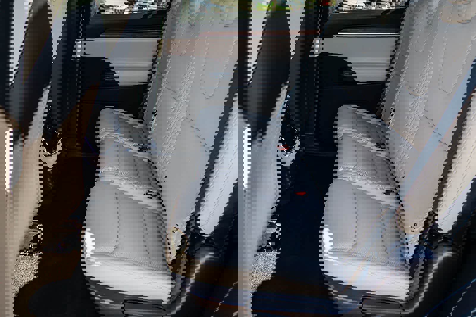 Used 2023 Tesla Model X image 18