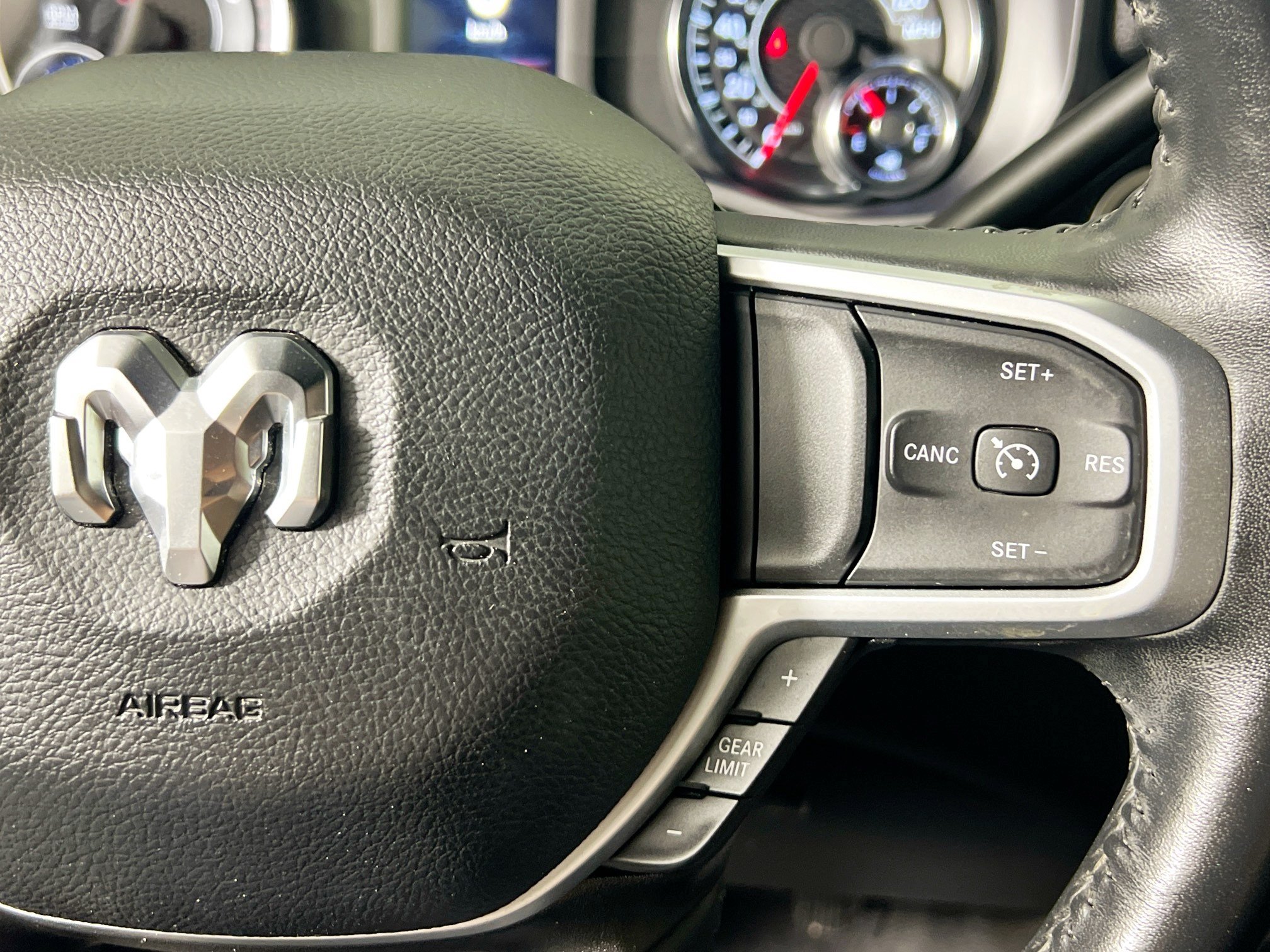 Used 2024 RAM 2500 Big Horn AWD/4WD image 19