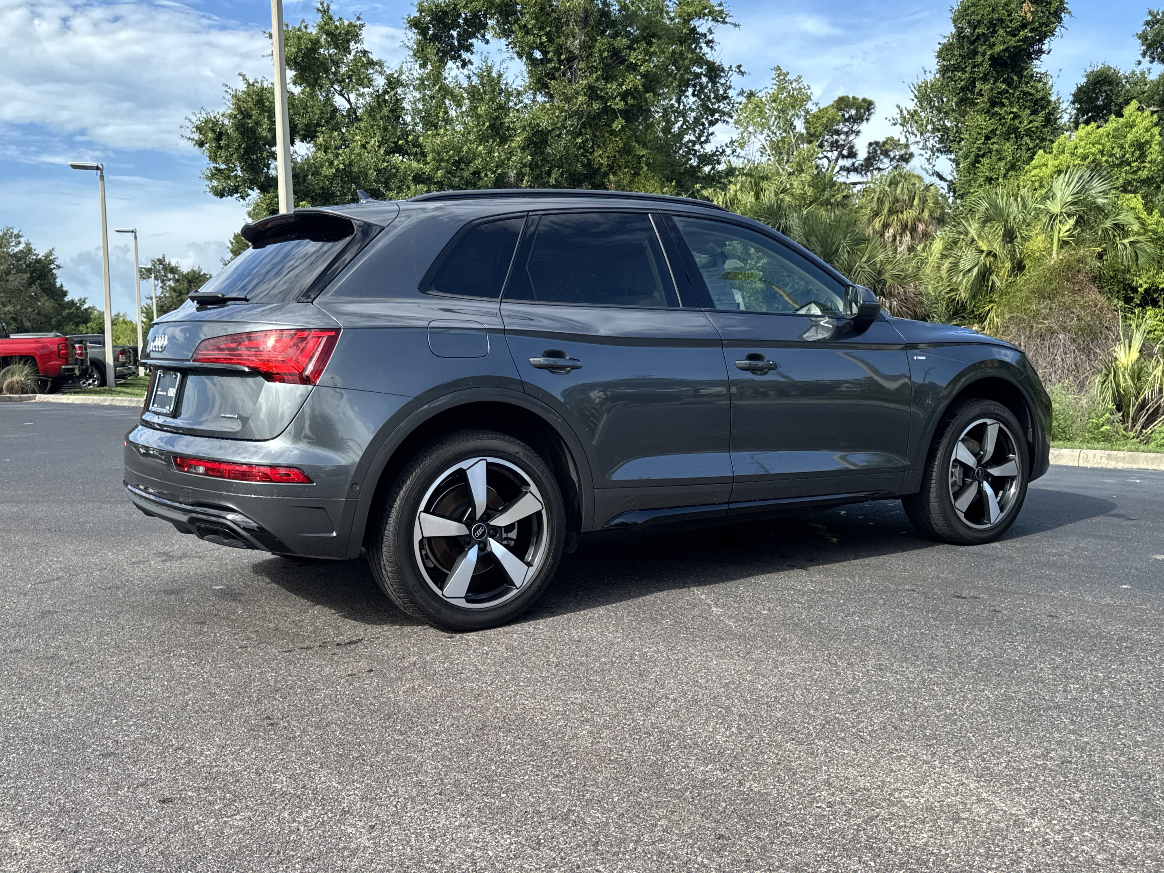 Certified 2023 Audi Q5 2.0T Prestige w/ Prestige Package AWD/4WD image 6