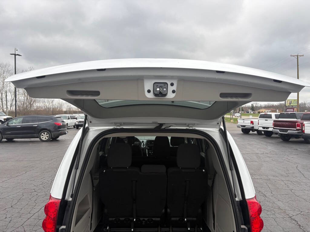 Used 2019 Dodge Grand Caravan SE image 9