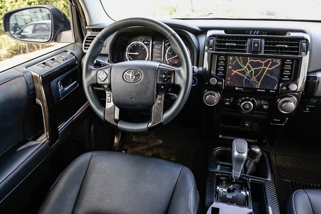 Used 2020 Toyota 4Runner TRD Off-Road Premium w/ Moonroof Package AWD/4WD image 17