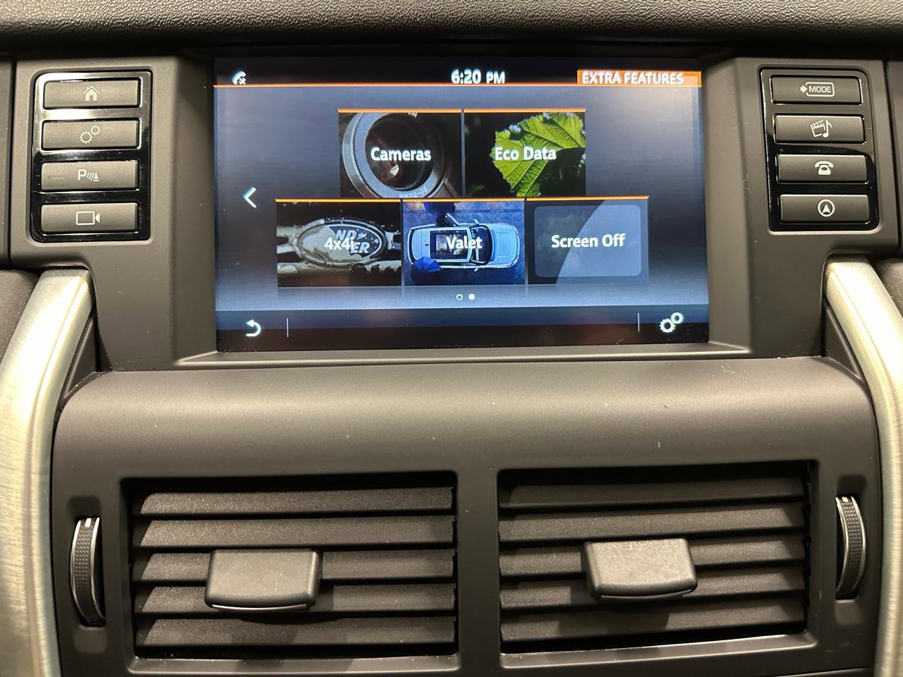 Used 2019 Land Rover Discovery Sport SE image 40