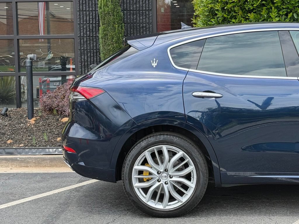 Used 2022 Maserati Levante GT AWD/4WD image 22