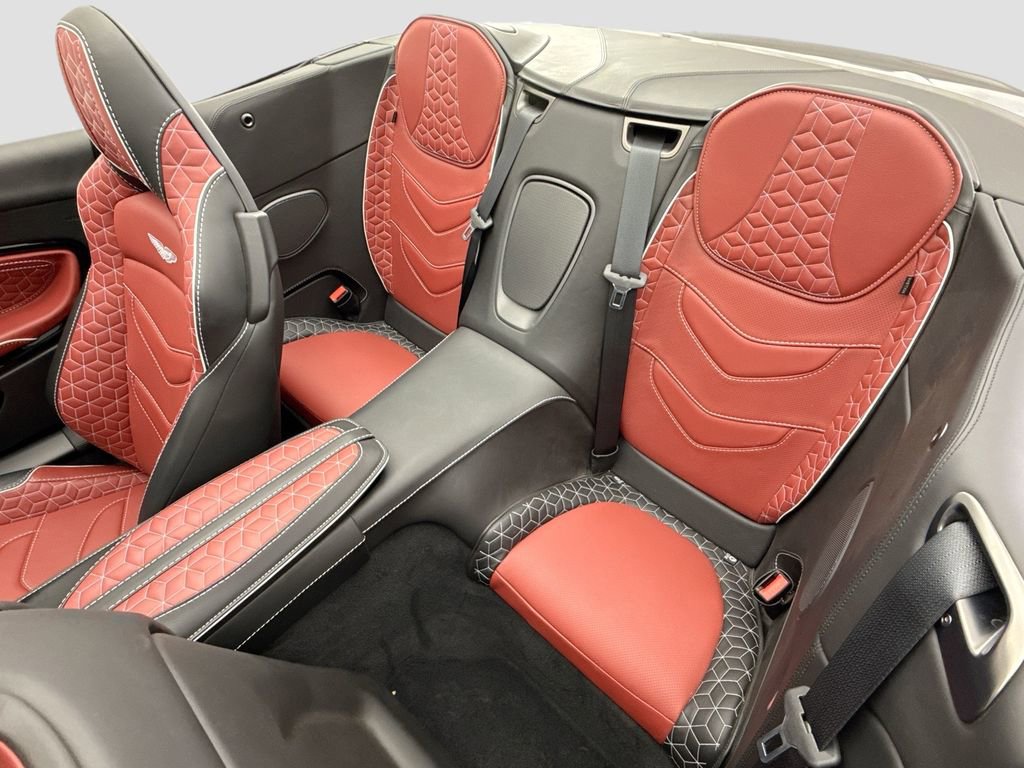Used 2021 Aston Martin DBS Superleggera Volante image 27