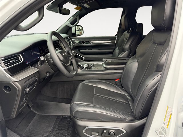 Used 2022 Jeep Wagoneer Series III w/ Premium Group I image 9