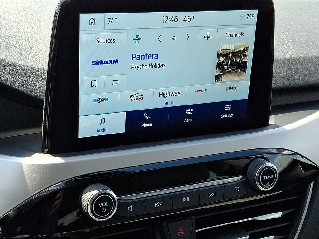 Certified 2022 Ford Escape SE w/ SE Sport Appearance Package image 16