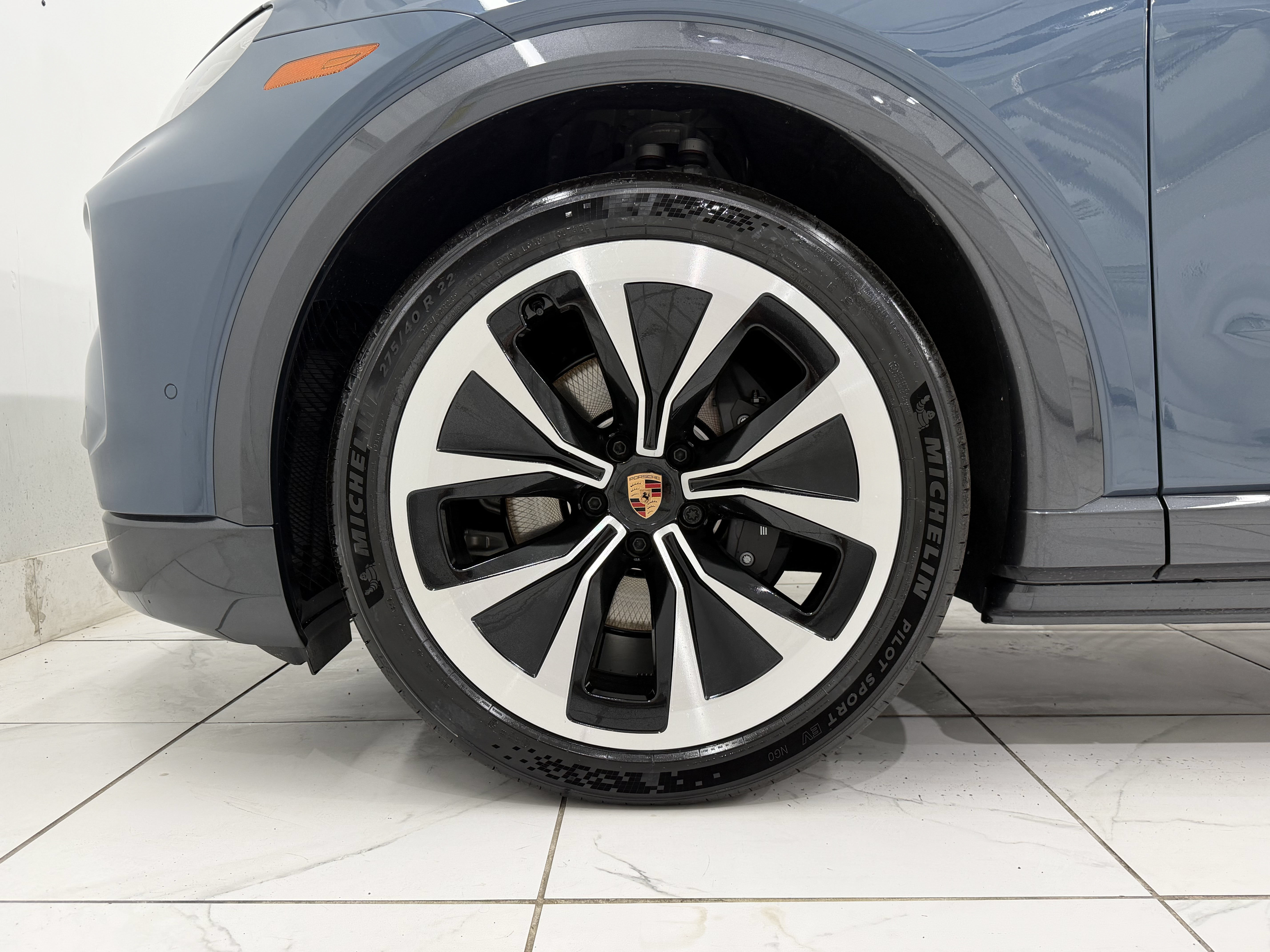 New 2026 Porsche Cayenne Electric AWD/4WD image 16