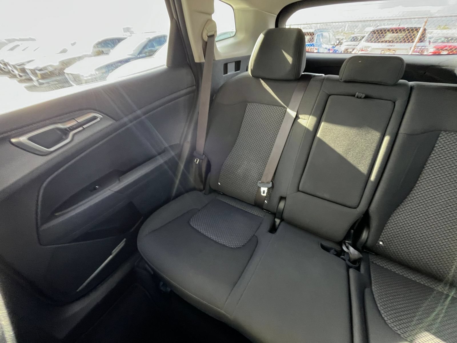 Used 2025 Kia Sportage LX FWD image 38
