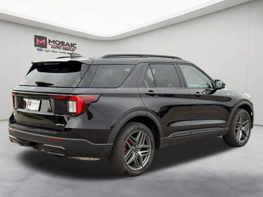 New 2026 Ford Explorer ST-Line w/ ST-Line Street Pack AWD/4WD image 8