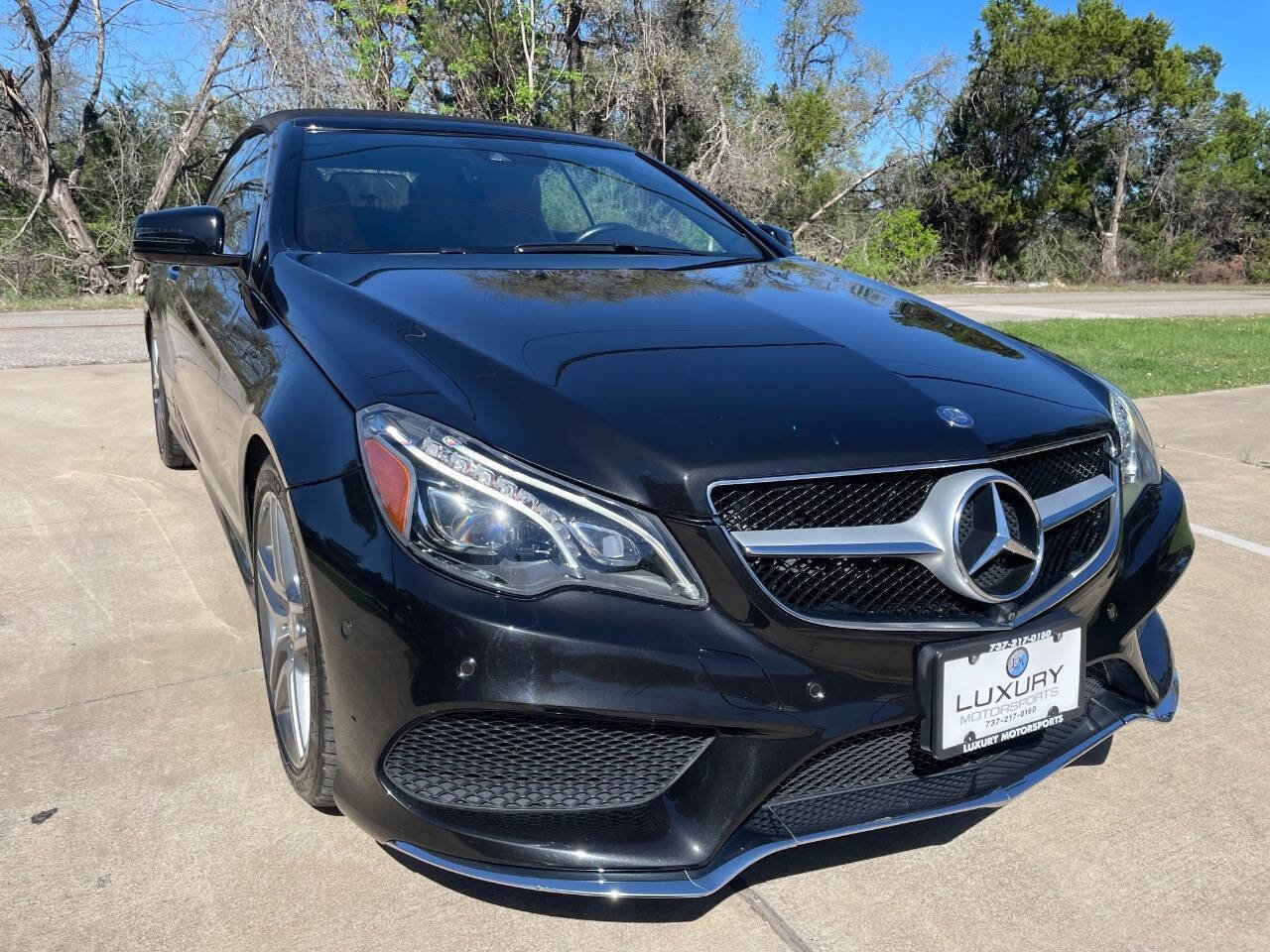 Used 2014 Mercedes-Benz E 550 Cabriolet image 2