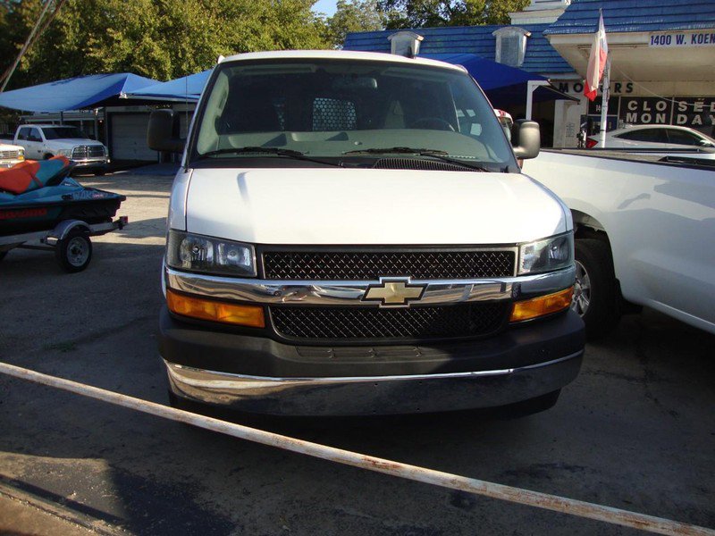 Used 2024 Chevrolet Express 2500 w/ Driver Convenience Package image 2