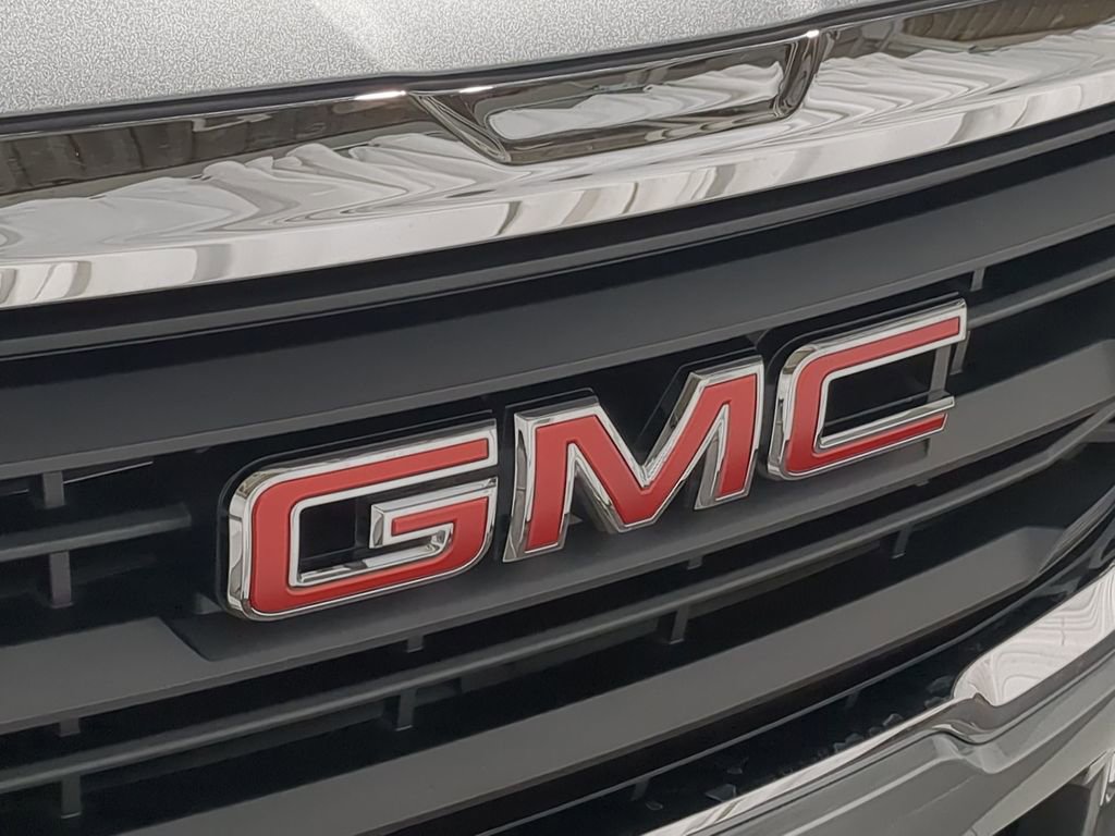 Used 2023 GMC Terrain SLE w/ Driver Convenience Package AWD/4WD image 15