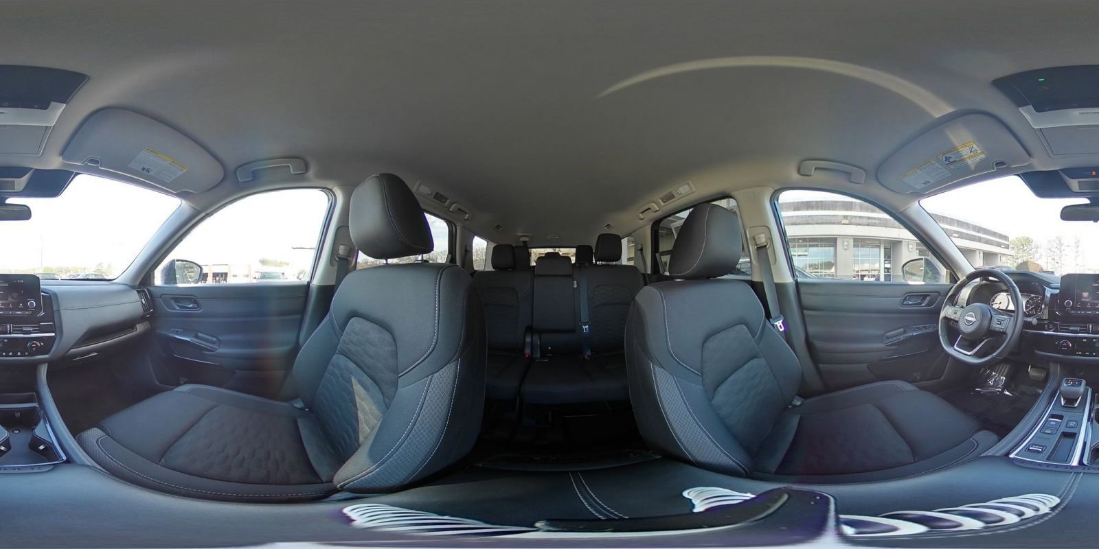 Used 2025 Nissan Pathfinder SV image 50