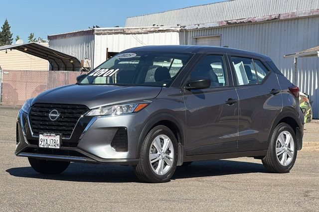 Certified 2025 Nissan Kicks Play S FWD image 8