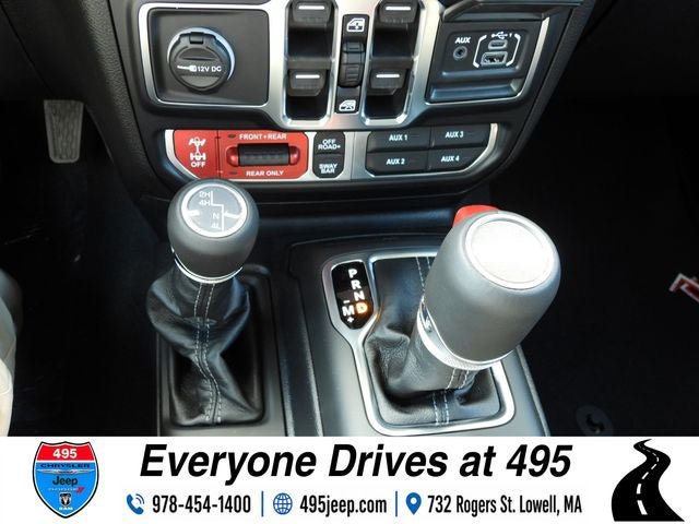 New 2026 Jeep Gladiator Rubicon w/ Steel Power Dome Hood Package AWD/4WD image 35