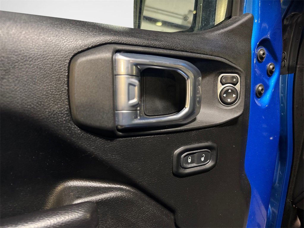 Used 2021 Jeep Gladiator Sport image 14