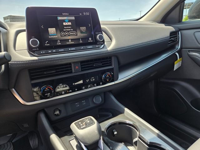 New 2026 Nissan Rogue Dark Armor FWD image 17