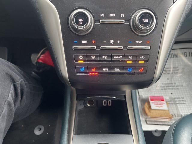 Used 2019 Lincoln MKC Reserve image 24