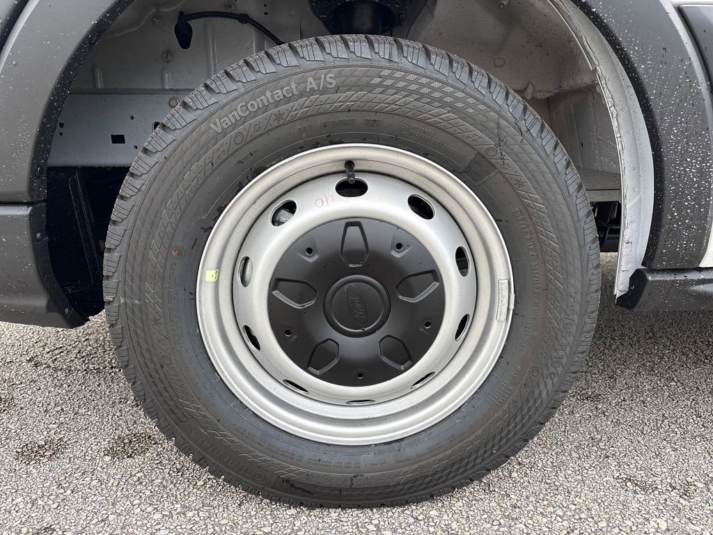 New 2026 Ford Transit 250 148 Medium Roof RWD image 15