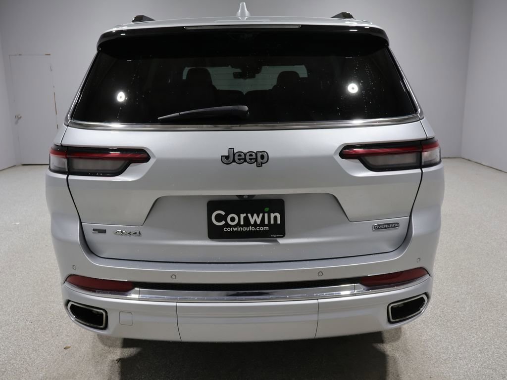 Used 2022 Jeep Grand Cherokee L Overland w/ Advanced Protech Group III AWD/4WD image 3