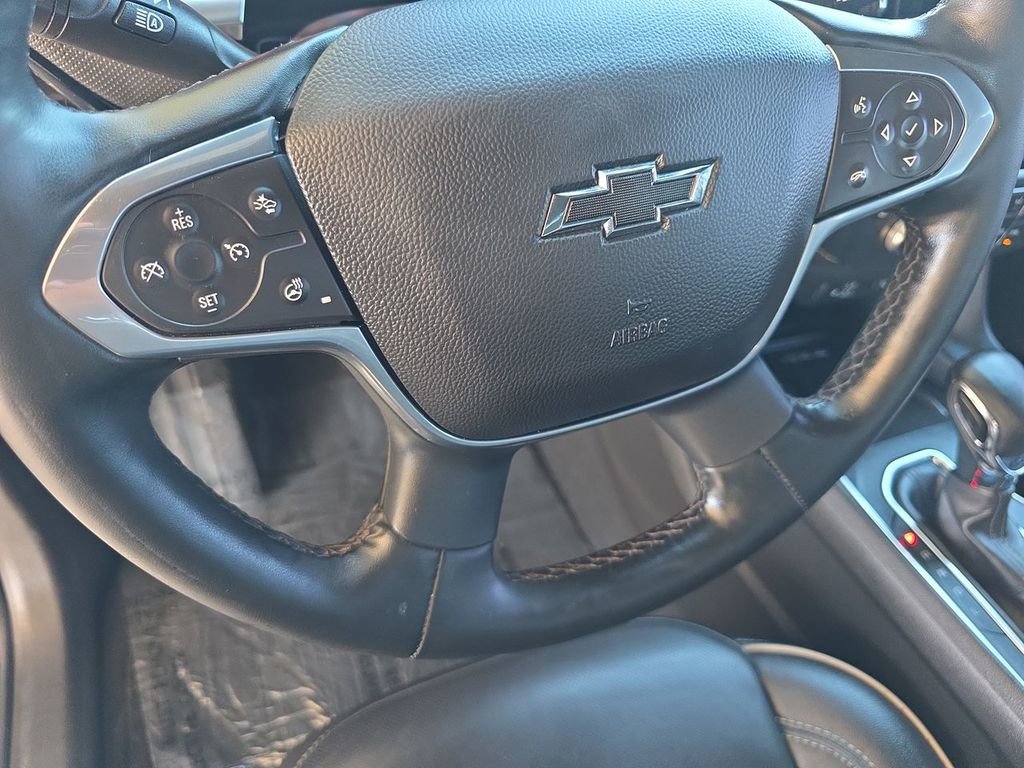 Used 2023 Chevrolet Traverse Premier w/ Redline Edition image 11