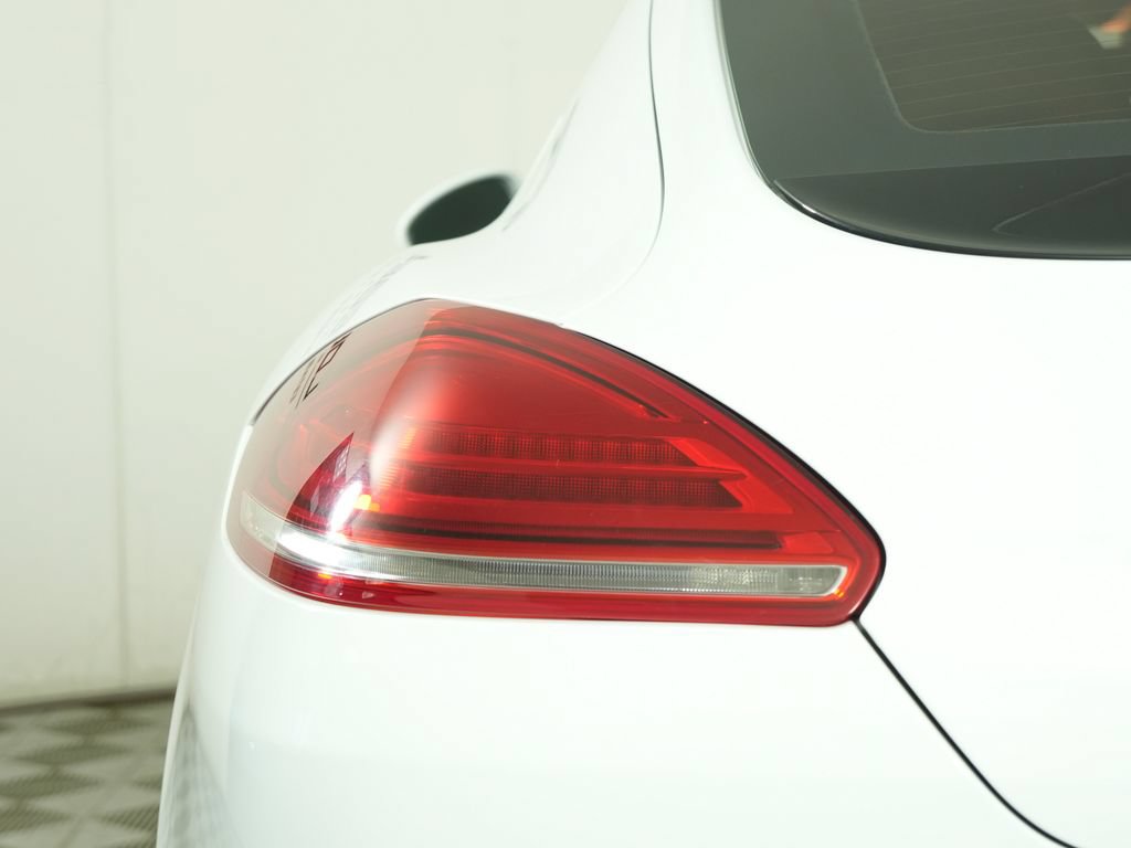 Certified 2016 Porsche Panamera Edition RWD image 12