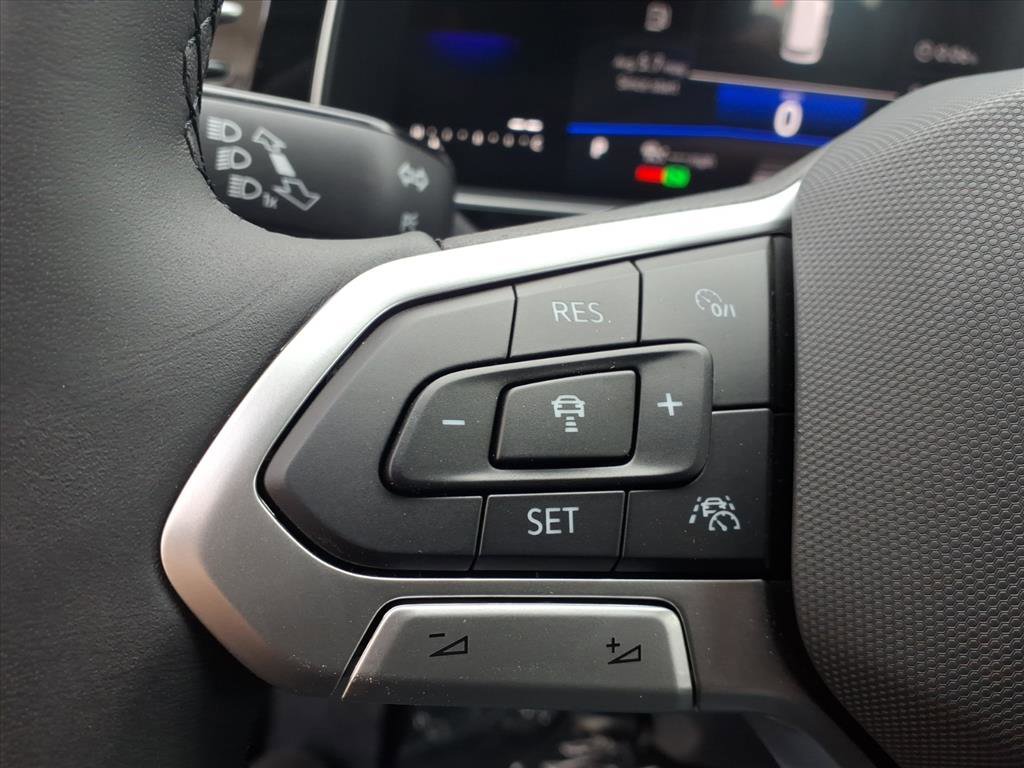 New 2026 Volkswagen Jetta SE FWD image 15