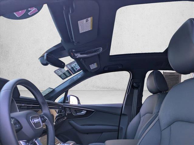 Used 2025 Audi Q7 3.0T Prestige w/ Prestige Package image 17