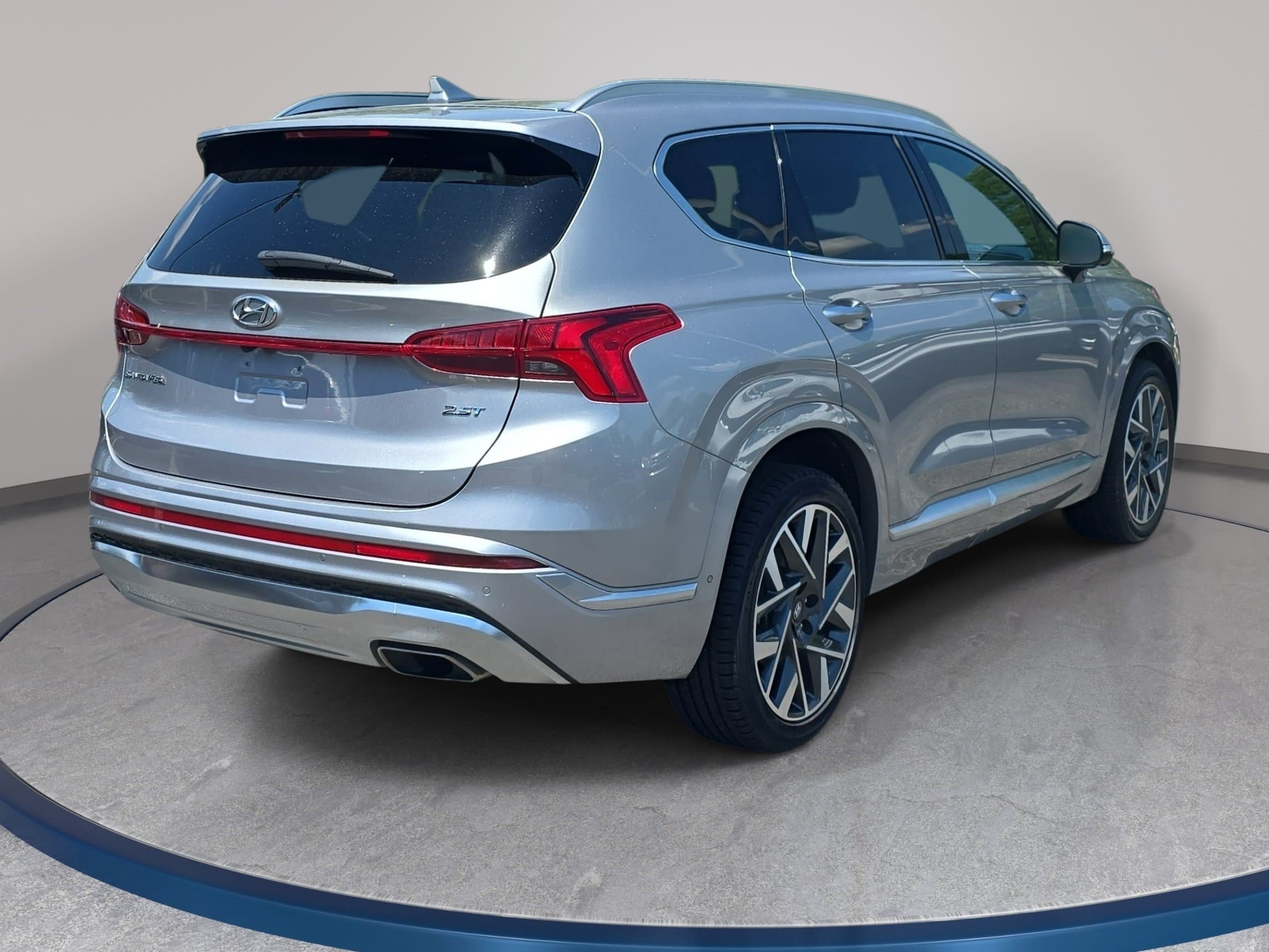 Used 2023 Hyundai Santa Fe Calligraphy FWD image 5