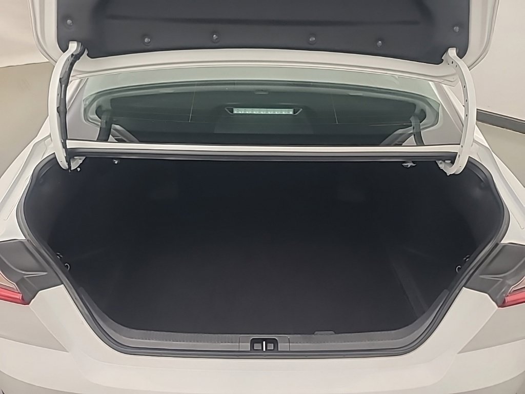 Used 2026 Toyota Camry LE FWD image 19