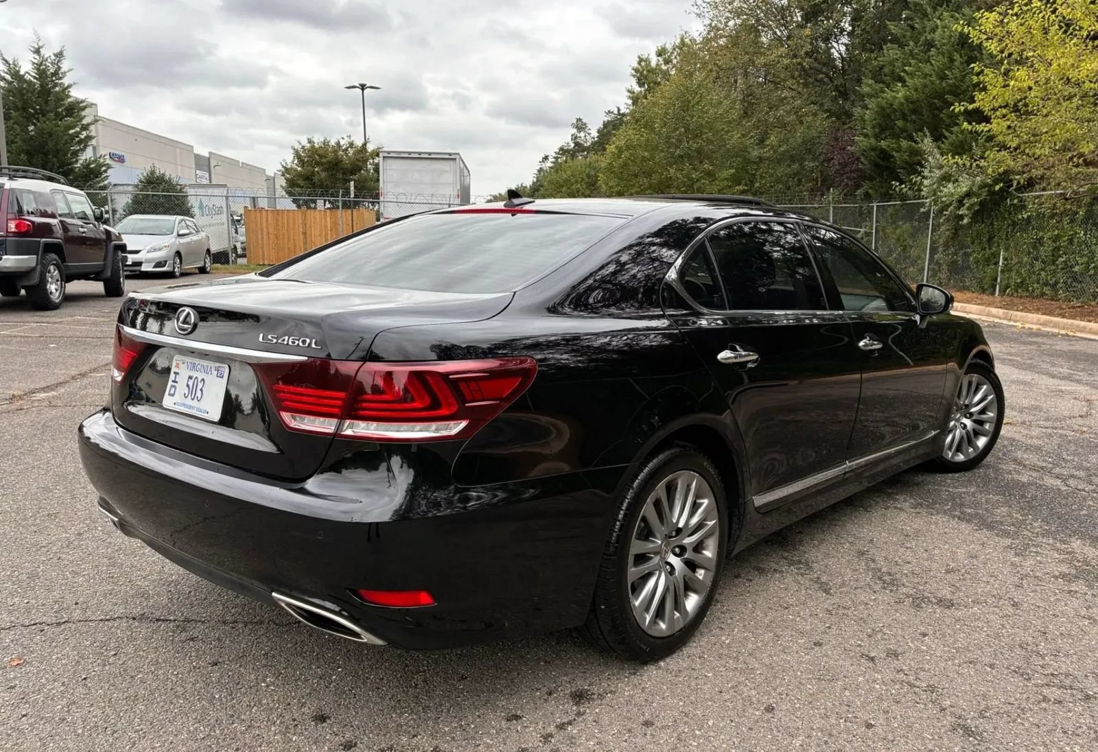 Used 2013 Lexus LS 460 L w/ All-Weather Pkg RWD image 9