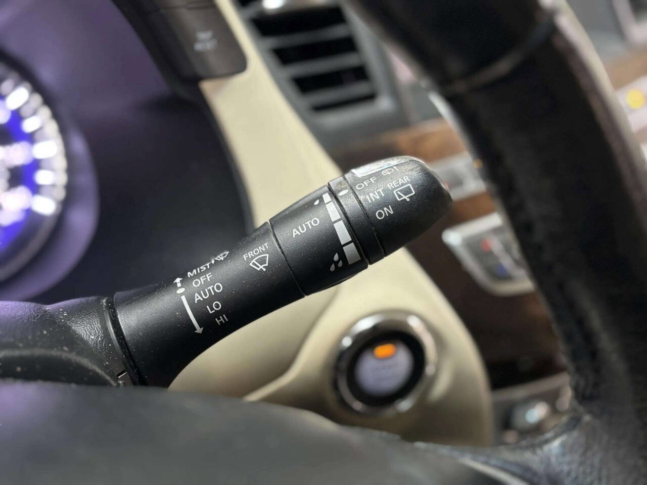 Used 2015 INFINITI QX60 AWD w/ Premium Plus Package image 39