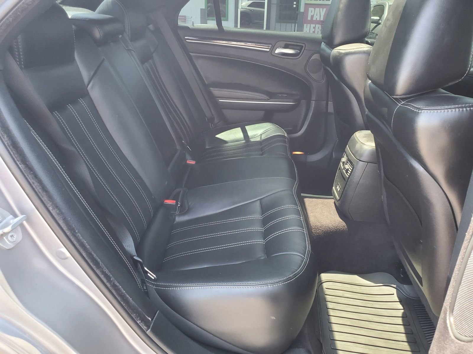 Used 2018 Chrysler 300 S w/ 300S Premium Group image 11