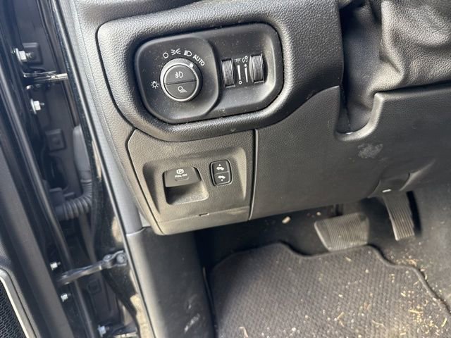 Used 2019 RAM 1500 Laramie image 16