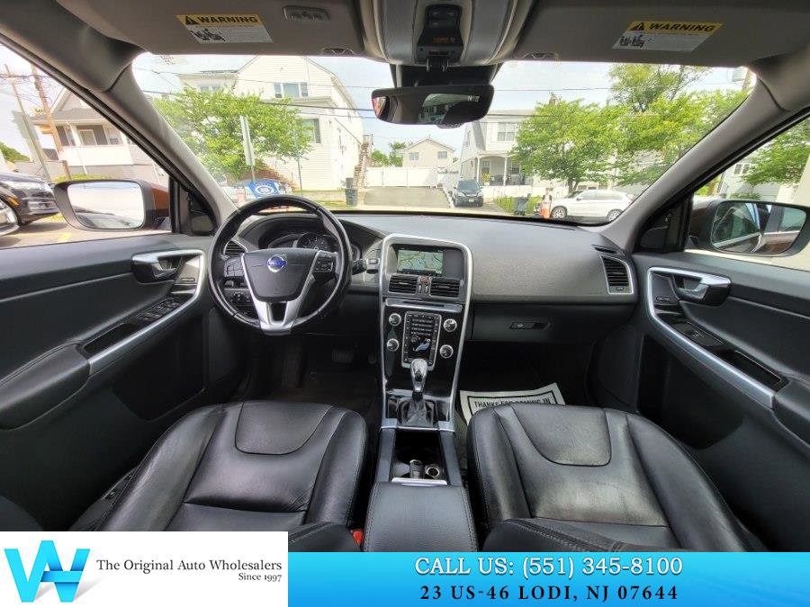 Used 2015 Volvo XC60 T6 w/ Proximity Package AWD/4WD image 12