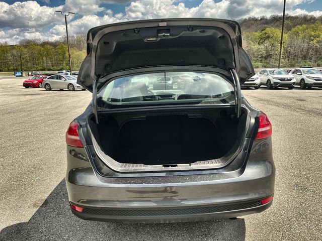 Used 2017 Ford Focus SE FWD image 21