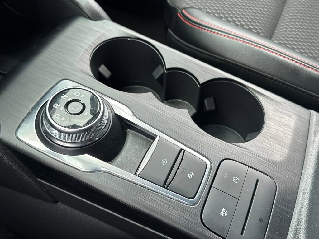 Used 2025 Ford Escape ST-Line image 24